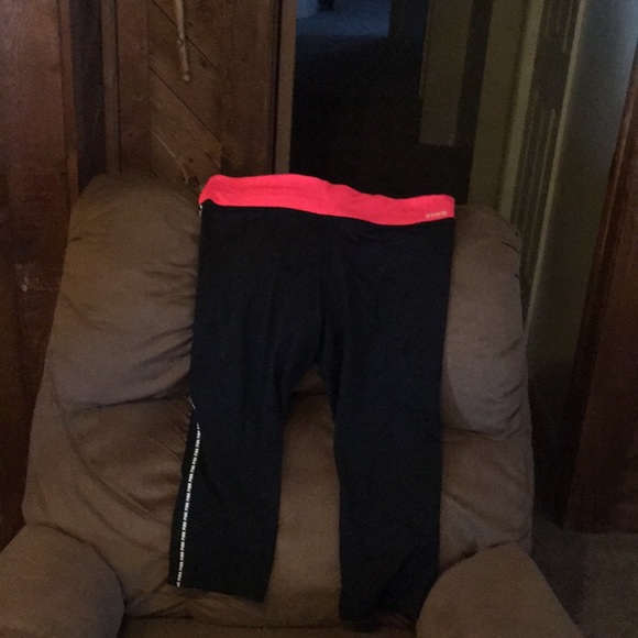 PINK Victoria's Secret Pants - selling leggings
